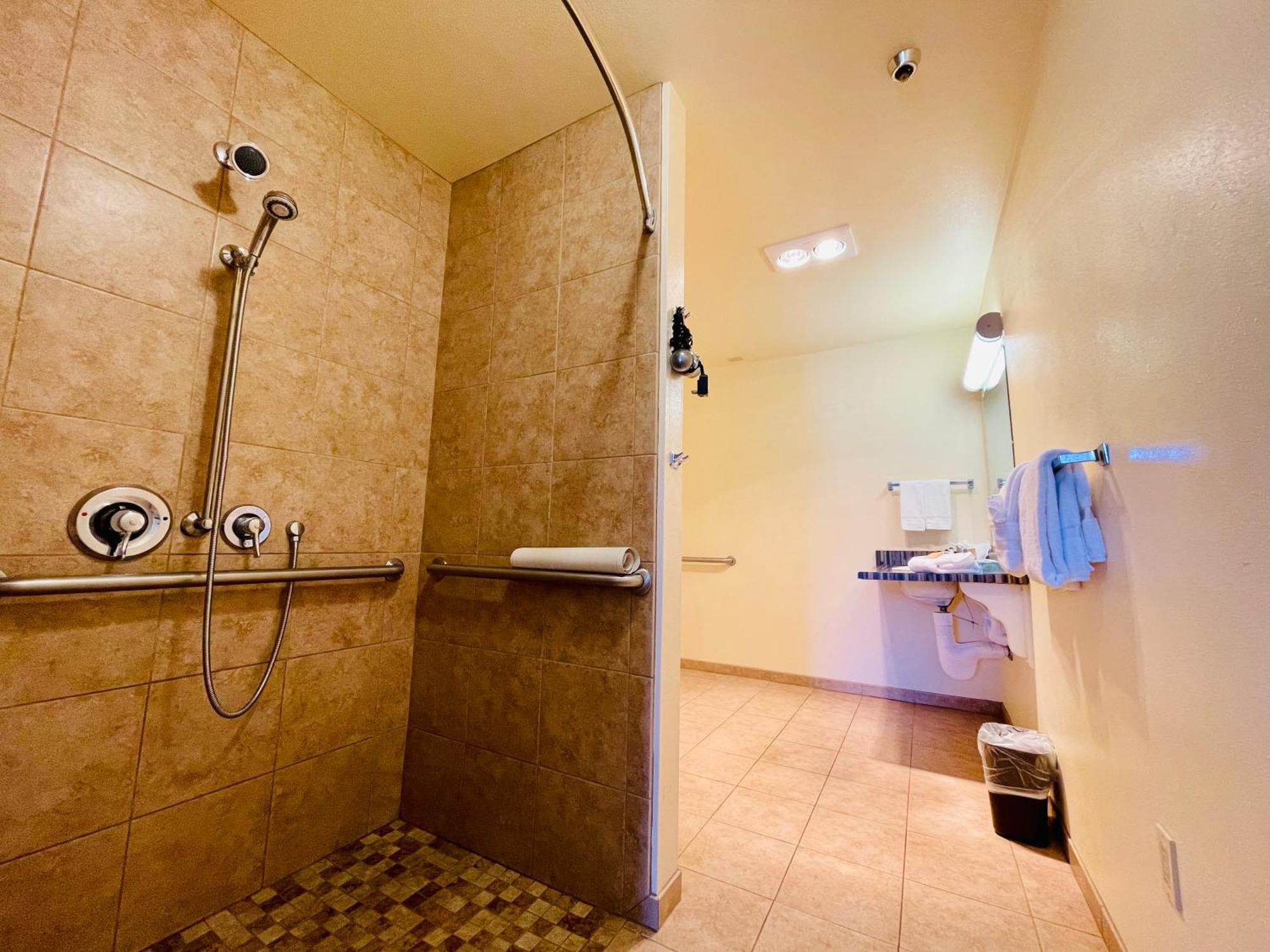 Seabird Lodge Форт Браг Екстериор снимка